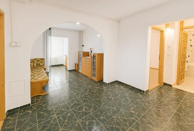 Apartament 2 camere – zona Penes Curcanul, Ploiești - 1