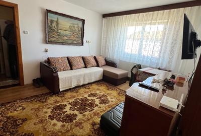 De vanzare Ap.2 cam Zarnesti, Str.Ciucas - 1