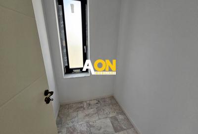 Casa individuala de vanzare, 4 camere, 2 bai, 448mp teren - 14