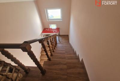 Casa individuala de vanzare cu 7 camere - Recas - 18