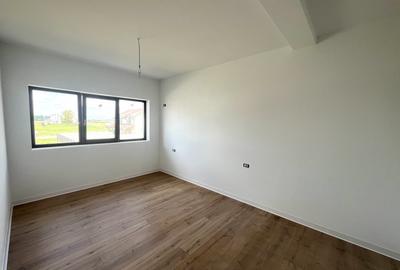 Ultima Jumatate, 4 Camere, Asfalt - 7