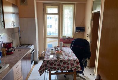 Apartament de vanzare - 4