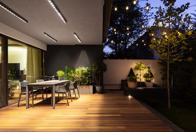 Casă cu 12 camere în Domenii