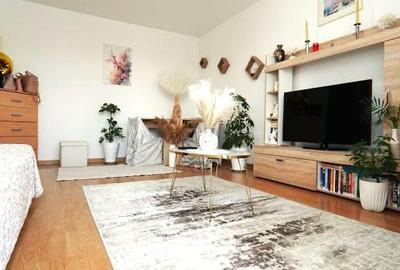 Ofertă rară! Vanzare Apartament 3 camere Micro 5, Balaban - zona Hyper - 2