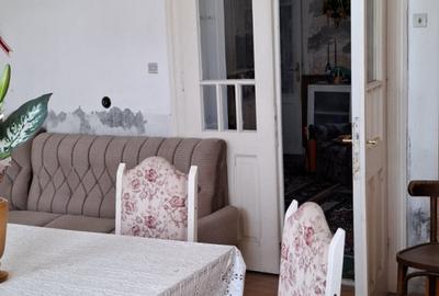 CASA BOIEREASCA pe colt  in Nadlac, Independentei colt cu M. Eminescu - 12