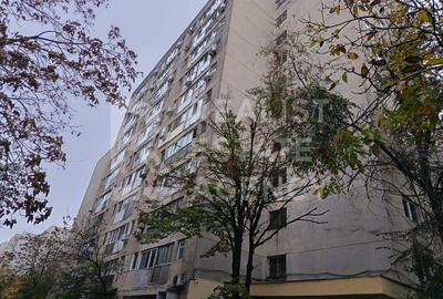 Garsonieră decomandată, 28 mp + balcon, vis-à-vis de Piața Delfinului - 1