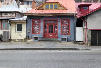 Spațiu comercial, de 74 mp, în Central