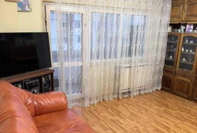 Apartament -3 camere - decomandat - Colentina - 1