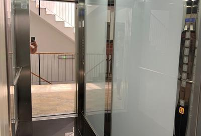 Apt. 2 cam,bloc 2022,Rotar Park 2,Militari zona Metro-Mc Donald's,10 min. metrou - 27