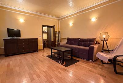 Garsoniera rafinata, pozitie premium – Centrul Istoric - 1