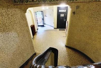 Apartament 2 camere, etajul 3/4, fara lift,  zona Romana - 4