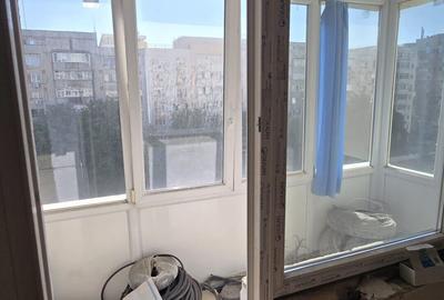 Mihai Bravu - Vatra Luminoasa , bloc reabilitat termic- 2 camere - 3