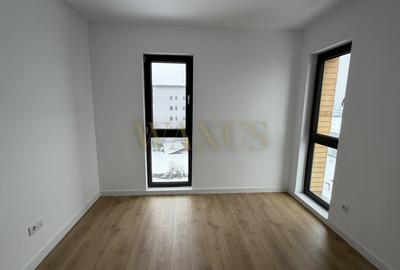 Apartament cu 3 camere decomandat în Calea Moldovei