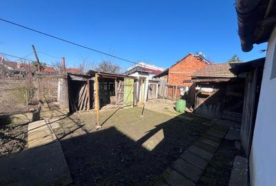 Casă de vânzare- 3 camere, teren total 796mp, front stradal 16,7m- Zona Grădiște - 7