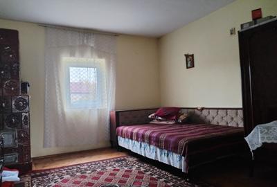 Casa cu teren -  central Segarcea - 5