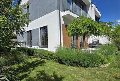 Otopeni, vila moderna 5 camere - 1