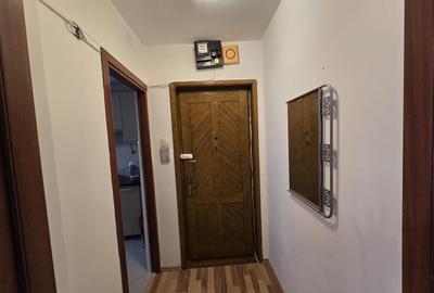 Apartament cu trei camere zona Negoiu Fagaras - 6