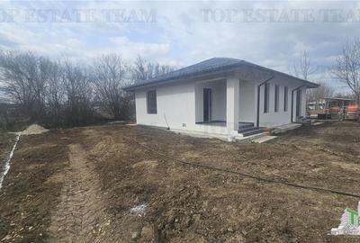 Casă individuală cu 3 camere în Ciorogârla