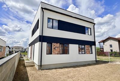 Duplex cu 3 camere în Moșnița Nouă