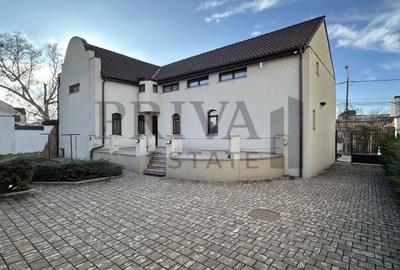 Casa de lux 5 camere,2 garaej,4 bai, 500 mp teren. Lipovei/Iulius Mall - 2