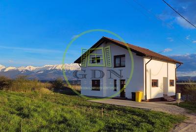 Casă individuală cu 5 camere în Central