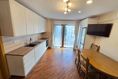 Apartament cu 3 camere semidecomandat, mobilat în Mărăști