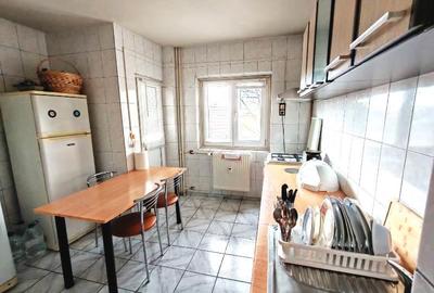 Vanzare - 3 camere decomandat -  13 Septembrie - Drumul Sarii  - STB - 169900E ! - 3