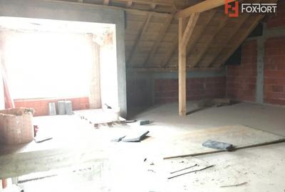 Casa tip triplex, cu 2 camere, de vanzare in Sanandrei. - 13