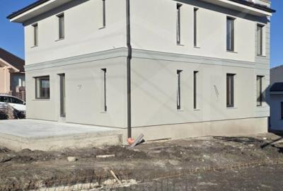 Casă individuală cu 5 camere în Chinteni