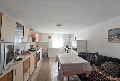 Proprietate de vanzare in Sat Izvoare, com. Bahna, judetul Neamt - 9
