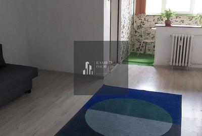 Garsonieră decomandată, mobilată în Titan