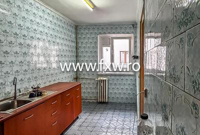 Apartament spațios de 3 camere, decomandat, langa metrou - 4