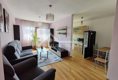 Apartament cu 3 camere semidecomandat, mobilat în Central
