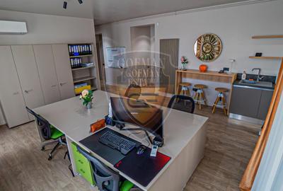 Apartament cu 3 camere, mobilat în Tomis Nord