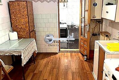 Vanzare Ap. 3 camere,decomandat ,zona Dacia - 2