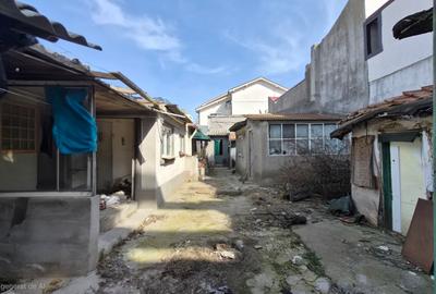 Faleza Nord - Teren Suprafata totala 458 mp + casa demolabila (210 mp) - 3