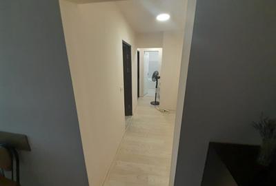 38733  Apartament 3 camere Tomis Nord - 1