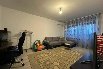 De Vanzare Apartament 3 camere Raul Doamnei-Drumul Taberei - 1