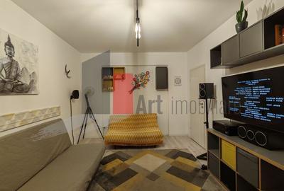 Apartament cu 2 camere decomandat în Păcii
