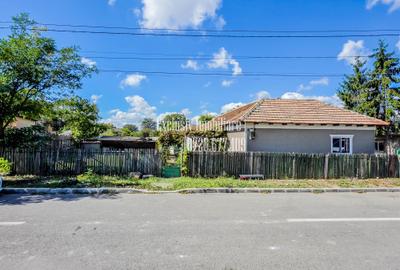 Teren 1350 mp cu deschidere 25 ml cu casa demolabila de 90 mp - 1