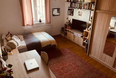 Garsoniera Baba Novac, CENTRALA PROPRIE, mobilată si utilată modern, libera - 1