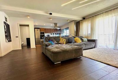 Apartament cu 3 camere semidecomandat în Europa