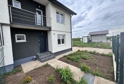 Vila tip duplex, teren 270 mp, 120 mp, mutare rapida - 1