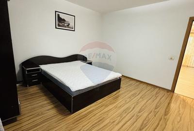 Apartament cu 2 camere semidecomandat, mobilat în Nord