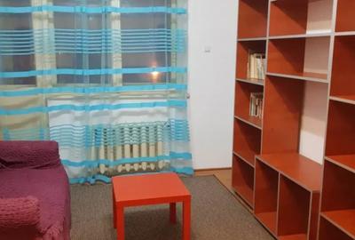 Apartament cu 2 camere semidecomandat, mobilat în Drumul Taberei