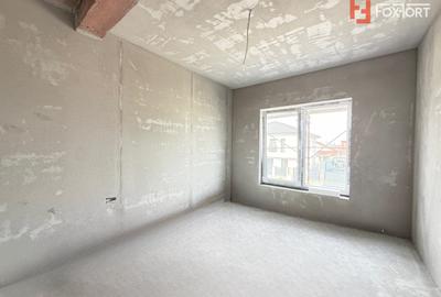 Duplex cu 4 camere de vanzare si teren de 335 mp - zona Sacalaz - 5