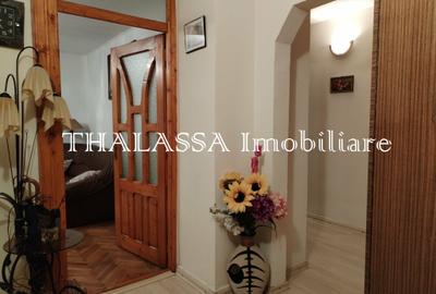 Apartament cu 3 camere decomandat, mobilat în George Enescu