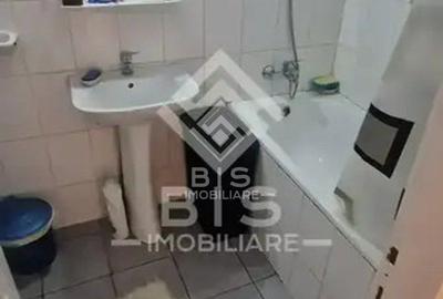 Apartament de vanzare - DECEBAL - 5