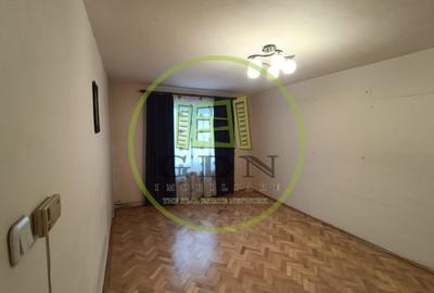 Apartament cu 3 camere, etaj 2, de vânzare în mun. Reghin, bld. Unirii - 7