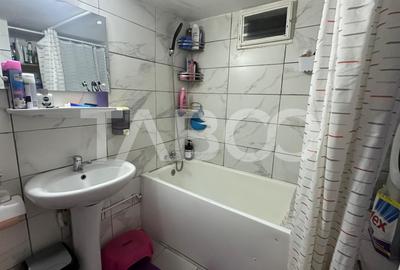 Apartament 4 camere  la casa cu curte pivnita zona Lazaret Sibiu - 7